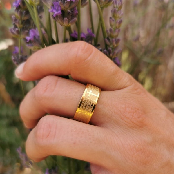 bague anneau acier inoxydable homme ou femme avec croix et prière Notre Père