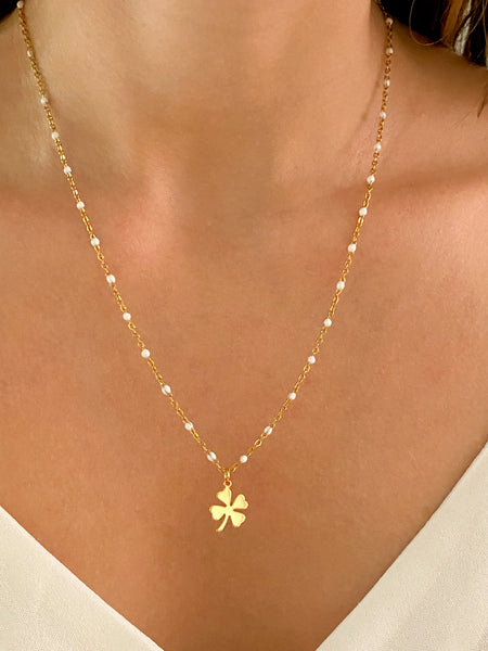 collier pendentif trèfle à quatre feuille en acier inoxydable doré avec perles blanches collier pour femme